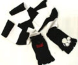 Neechee Scarf And Gloves