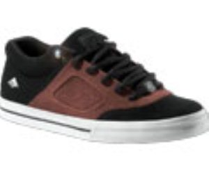 Reynolds 3 Black/Red/Black Shoe